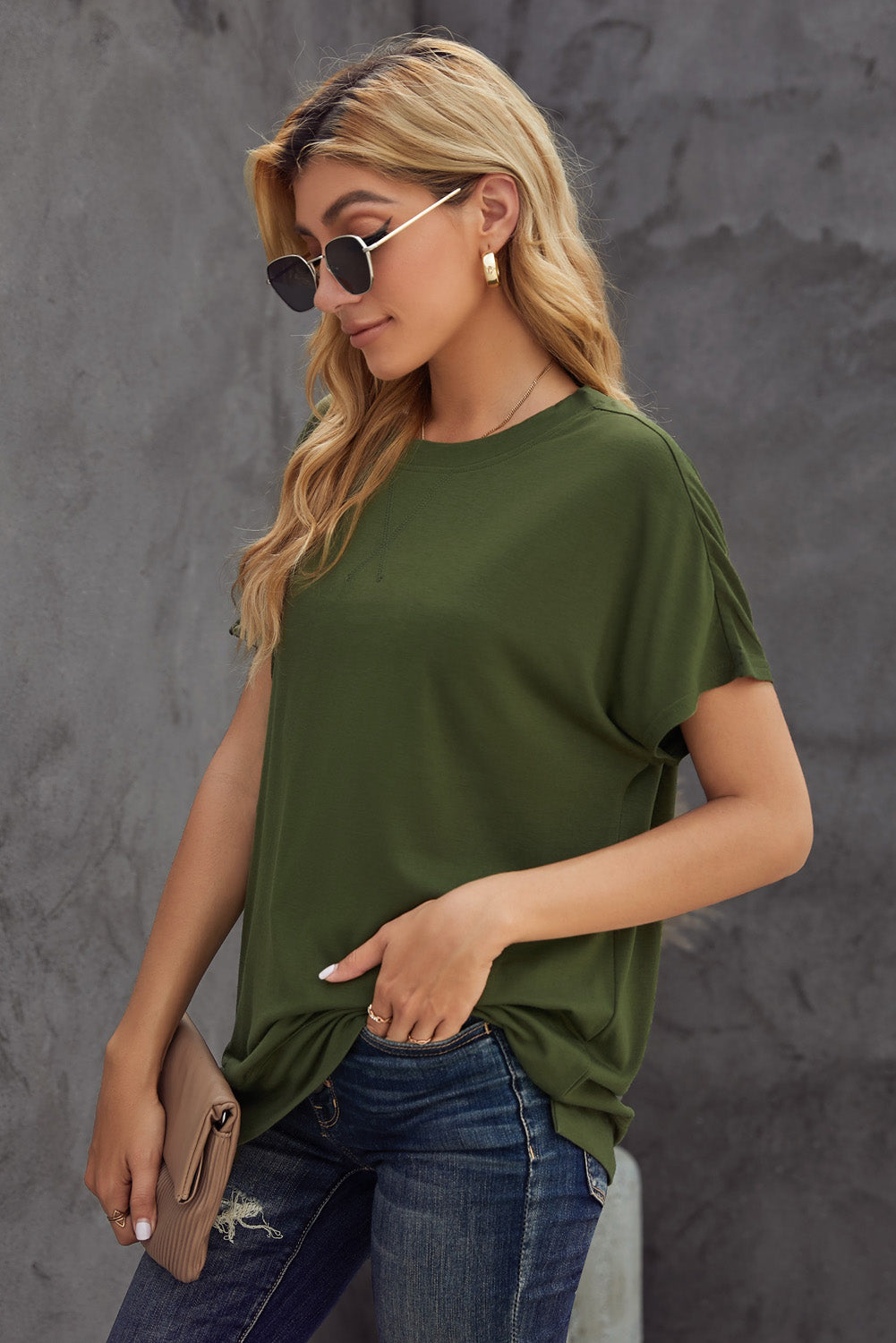 Green Round Neck Short Sleeve Solid Color Tee