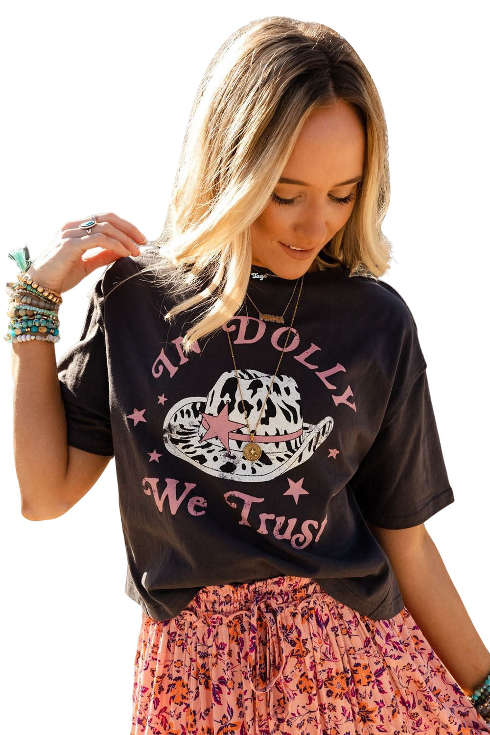 WE TRUST IN DOLLY Western Fashion Graphic Tee