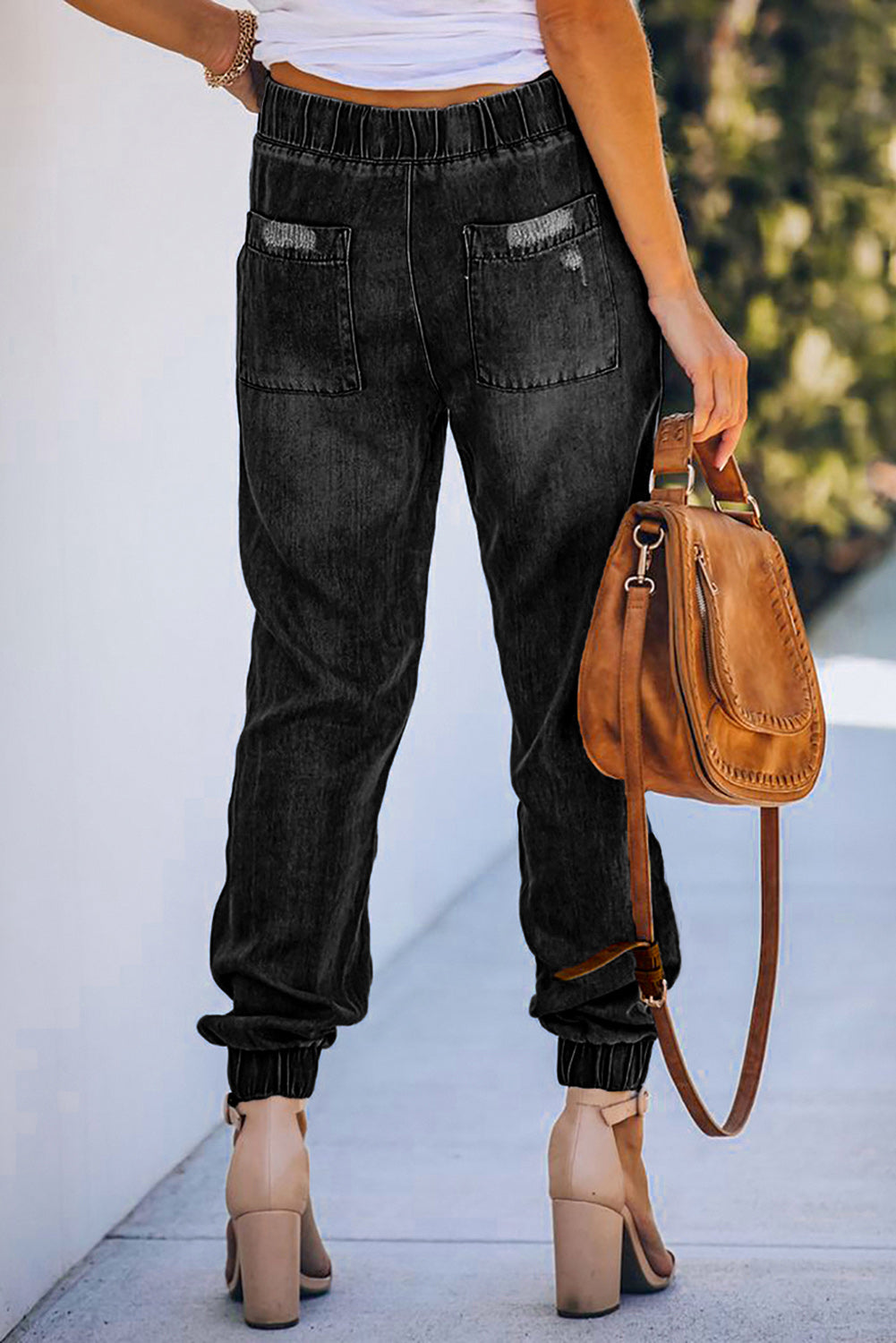 Pocketed Distressed Denim Jean