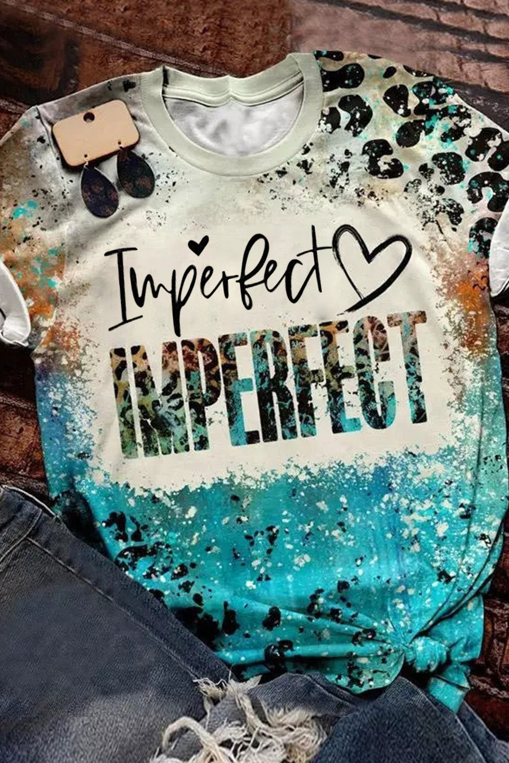 IMPERFECT Western Fashion Letters Graphic Tee