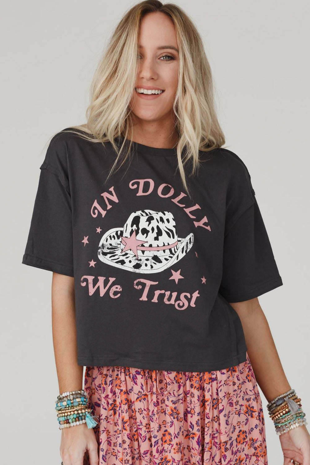 WE TRUST IN DOLLY Western Fashion Graphic Tee