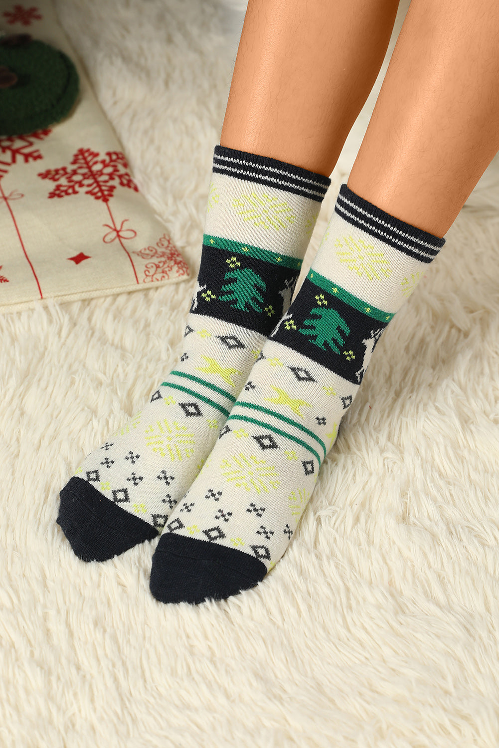 Multicolor 5 Pairs Christmas Reindeer Snowflake Pattern Socks